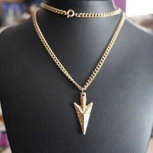 Arrowhead Pendant Necklace Gold Tone